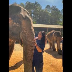 Meet your Posher, Jennifer